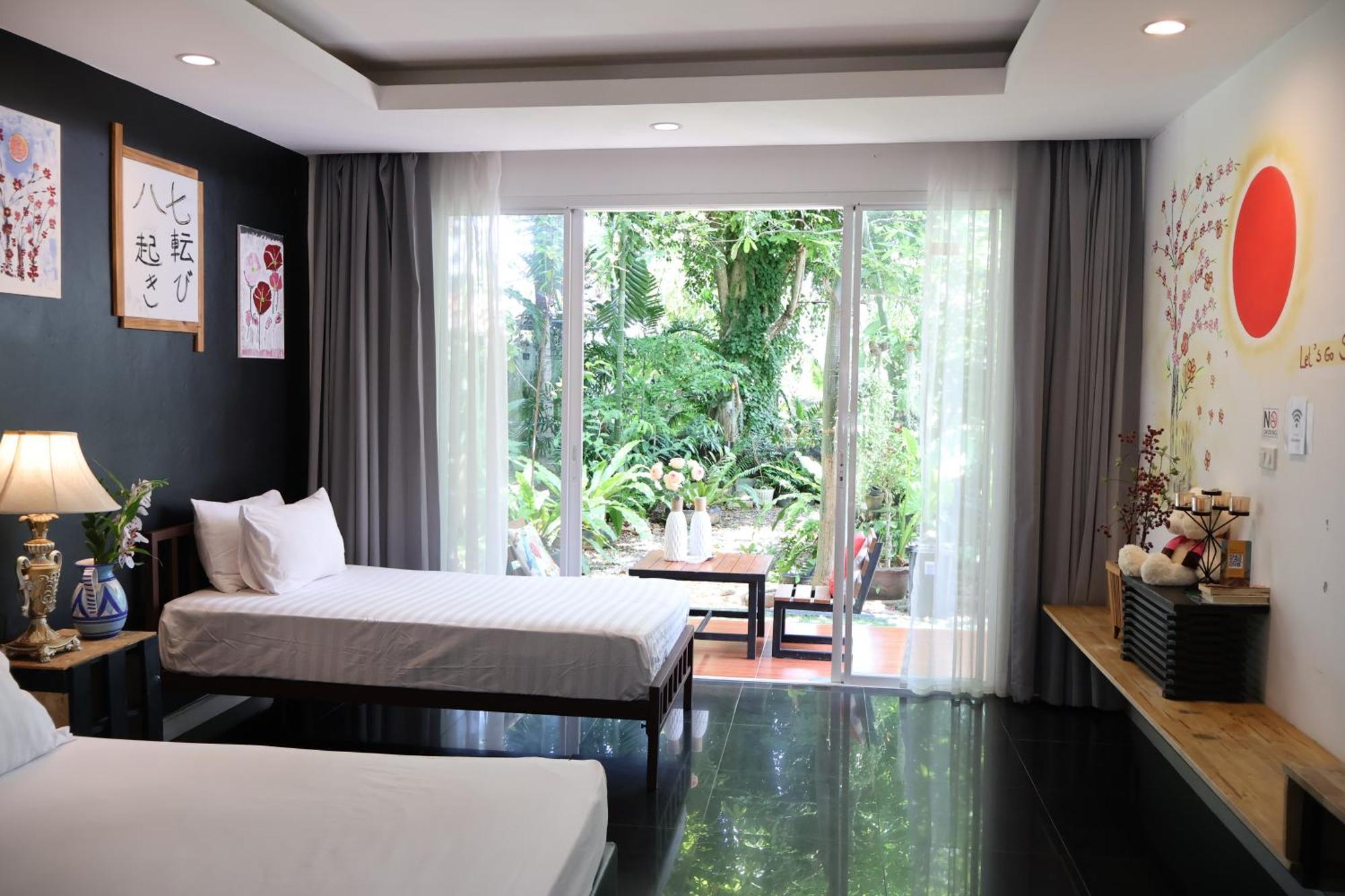 Eat N Sleep Hotel Phuket Exterior photo
